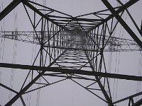 GTW020219 joe 05  Optische Täuschungen garantiert: ein etwas anderer Blick "in" einen Hochspannungsmast