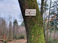 GTW-020220 BB pre 01  KS: Dieses Verbotsschild können nur Artisten lesen ;-).