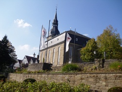 ... zum Schloss der Stadt Hückeswagen, früher einmal auch im Besitz der Grafen v. Berg.