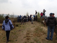 GTW 10.04.17 lindlar-mk 17  Einen guten Kilometer weiter auf dem Gipfel des Bungert-Berges sehen wir von oben in den Steinbruch.