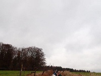GTW-301219 Bever mar 16  In dem Hohlweg herunter nach Wefelsen muss man vorsichtig Fuß vor Fuß setzen.