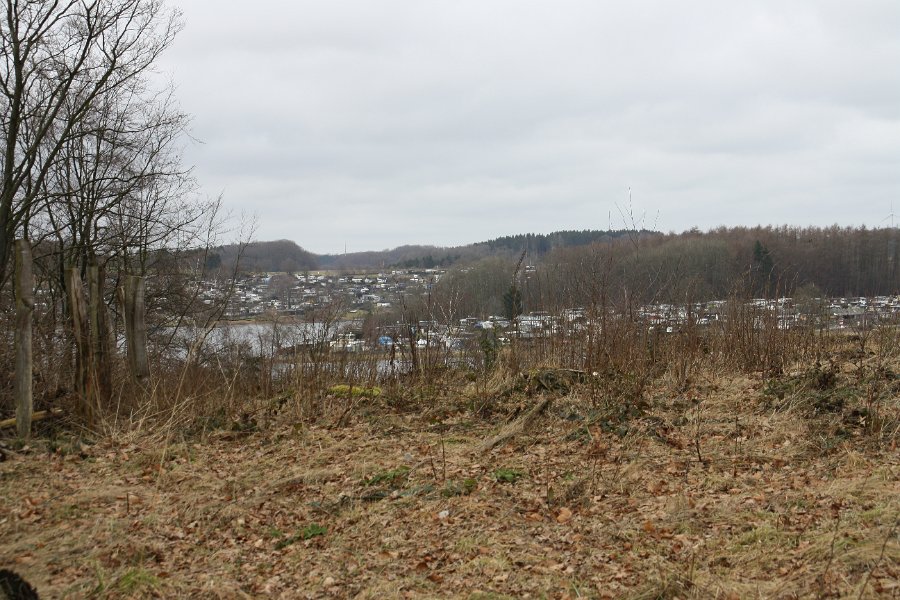 Auch hier hat Kyrill seine Spuren hinterlassen - Vorteil für uns: So können wir über Käfernberg mit Campingplatz I bereits auf unser Ziel schauen.