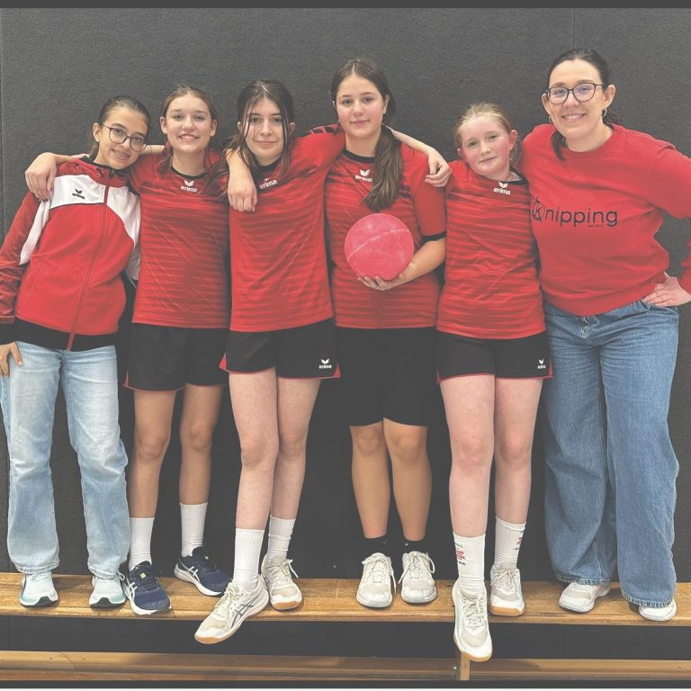 Die so erfolgreiche Schülerinnenmannschaft der Prellball-Abteilung des TV Winterhagen Die so erfolgreiche Schülerinnenmannschaft der Prellball-Abteilung des TV Winterhagen