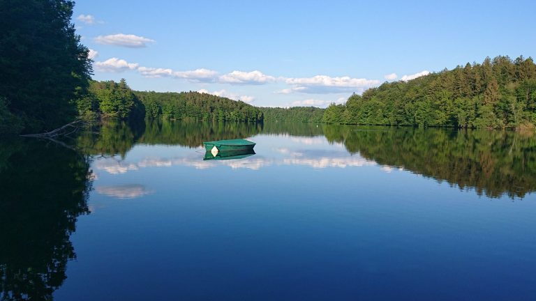 Blick vom Damm auf die Neyetalsperre - (c) Joachim Kutzner Blick vom Damm auf die Neyetalsperre - (c) Joachim Kutzner