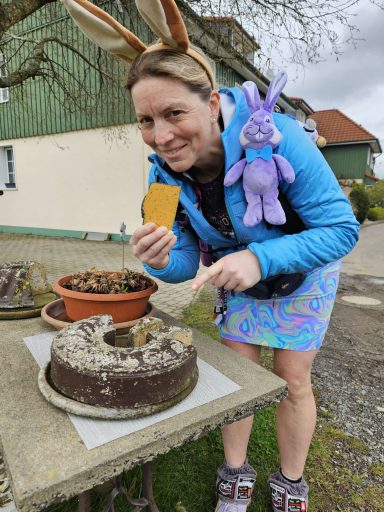 An diesem Kuchen beißt du dir die Zähne aus, Nicole, Vorsicht!